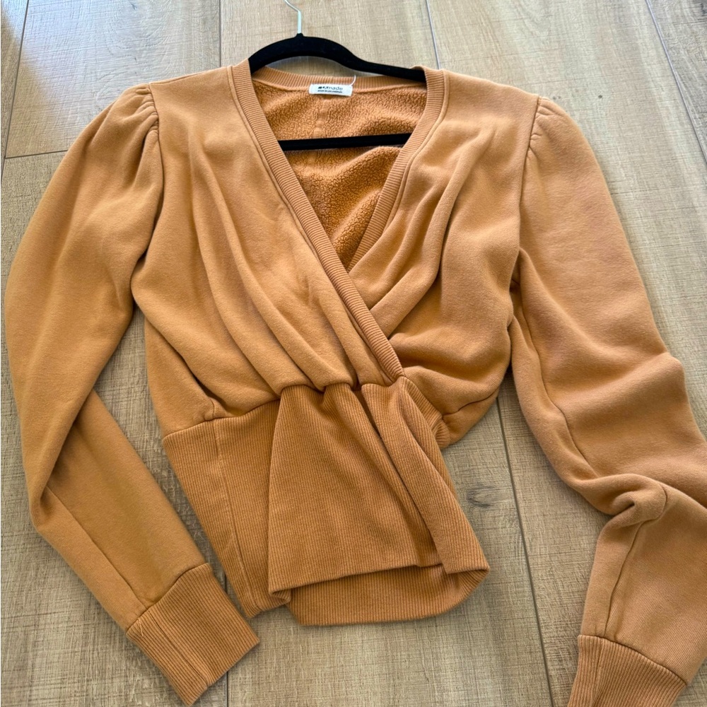LAmade Nordstrom Women’s Tan Beige Long Sleeve Sweater Fall V Neck Top Blouse XS
